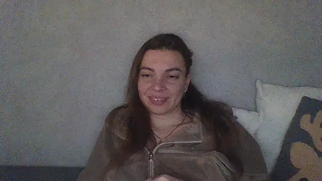 Luna2547 online show from 04-05-26, 05:54