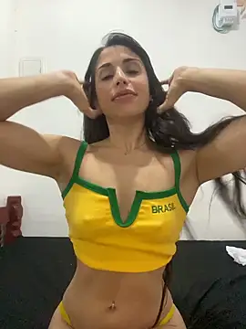 Snapshot of sweetwanda chatting on 06-12-26, 11:09 sweetwanda online show from 06-12-26, 11:09