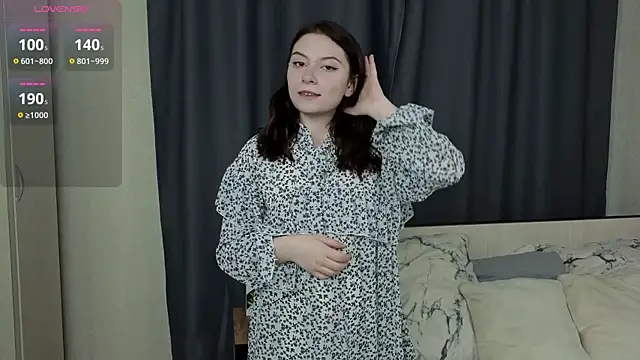 BreannaBuczak online show from 04-18-26, 01:42