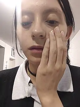 Naomimolie online show from 03-31-26, 11:21