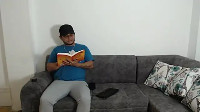 sex house47 online show from 03-05-26, 05:20