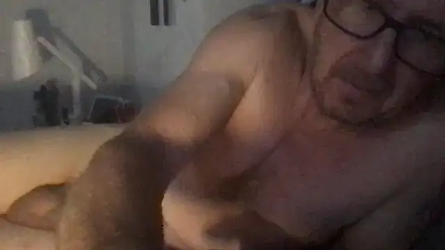 Snapshot of MrBombasticxxx chatting on 07-19-26, 02:54 MrBombasticxxx online show from 07-19-26, 02:54