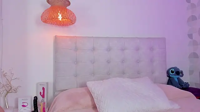 Vanessa cruz 18 online show from 07-08-26, 11:09