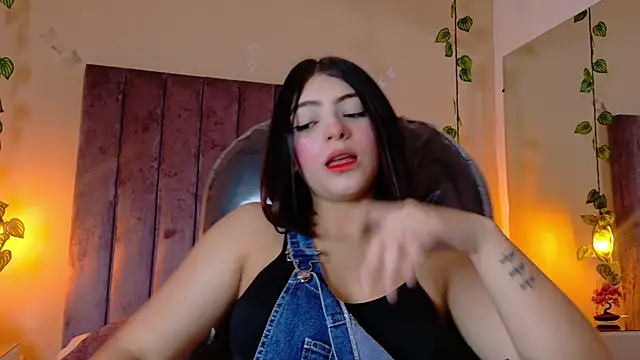 Pariis Blakee online show from 03-06-26, 07:10