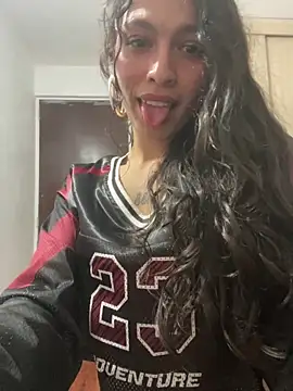 Snapshot of SweetCherry__ chatting on 05-12-26, 09:56 SweetCherry online show from 05-12-26, 09:56