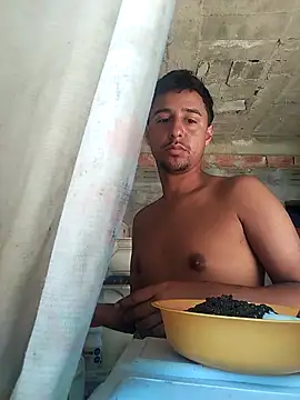 Snapshot of axelmoreno122 chatting on 05-07-26, 03:28 axelmoreno122 online show from 05-07-26, 03:28