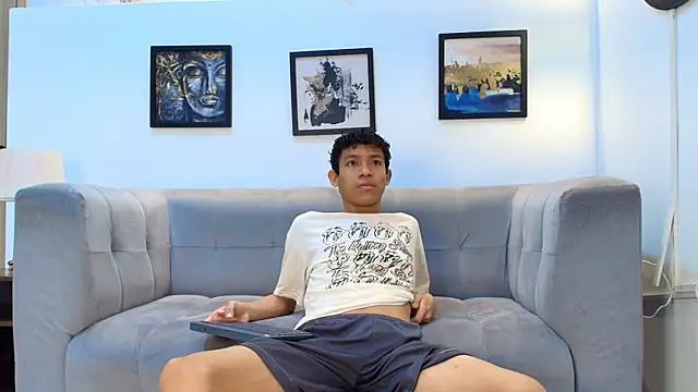 SKINNY BOYXXX online show from 04-02-26, 07:39