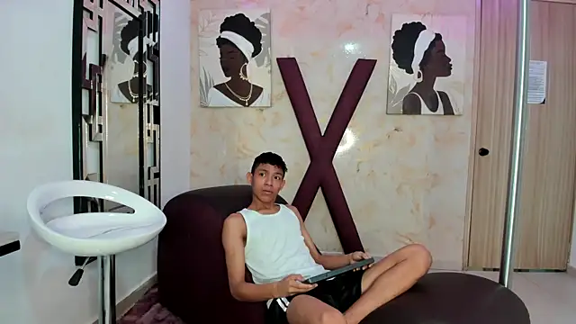 SKINNY BOYXXX online show from 04-16-26, 07:20