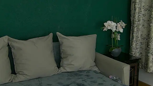 Snapshot of SkinnyNatty chatting on 04-29-26, 03:54 SkinnyNatty online show from 04-29-26, 03:54