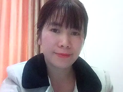 Snapshot of Bondgirl_9 chatting on 03-12-26, 05:24 Bondgirl 9 online show from 03-12-26, 05:24