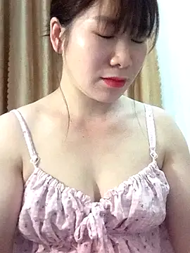 Bondgirl 9 online show from 04-19-26, 07:38