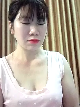 Bondgirl 9 online show from 04-27-26, 06:06