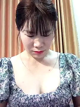Bondgirl 9 online show from 05-14-26, 07:48