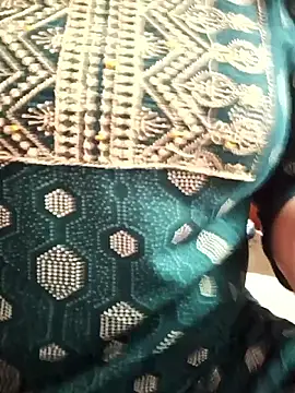 priyatelugu340 online show from 04-18-26, 11:14