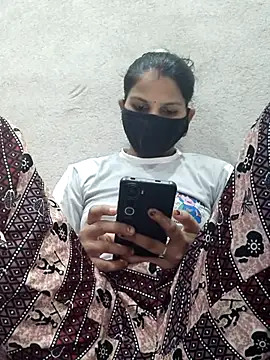 lovelypooja93 online show from 08-10-26, 06:06
