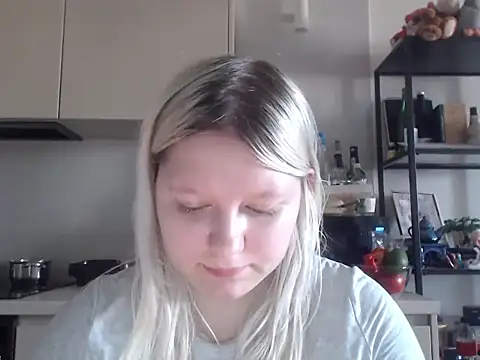 Snapshot of LenaSecret19 chatting on 06-23-26, 05:38 LenaSecret19 online show from 06-23-26, 05:38