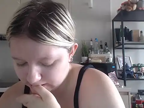 Snapshot of LenaSecret19 chatting on 06-30-26, 05:41 LenaSecret19 online show from 06-30-26, 05:41