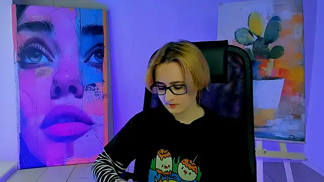 LixeLuna online show from 03-04-26, 09:37