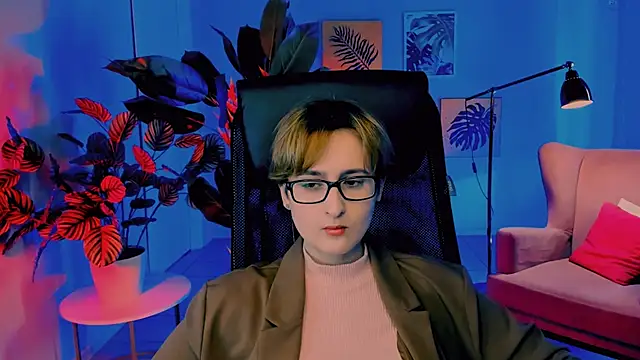 LixeLuna online show from 04-20-26, 06:16