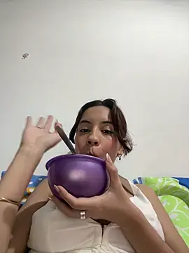 Nicole Cute04 online show from 04-19-26, 05:07