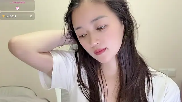 Snapshot of jinxiyao01 chatting on 06-24-26, 02:49 jinxiyao01 online show from 06-24-26, 02:49