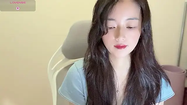 Snapshot of jinxiyao01 chatting on 06-25-26, 04:01 jinxiyao01 online show from 06-25-26, 04:01