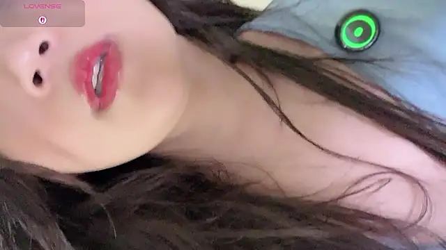 Snapshot of jinxiyao01 chatting on 06-26-26, 02:54 jinxiyao01 online show from 06-26-26, 02:54