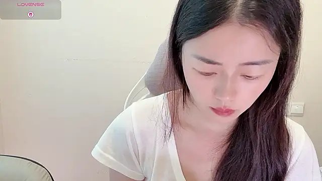 Snapshot of jinxiyao01 chatting on 07-04-26, 02:40 jinxiyao01 online show from 07-04-26, 02:40