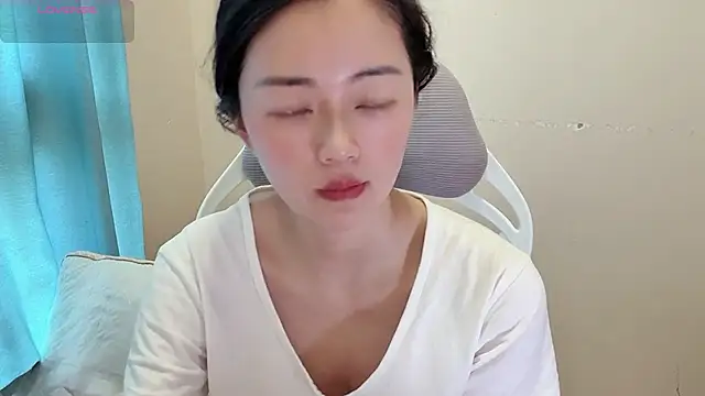 Snapshot of jinxiyao01 chatting on 07-14-26, 02:38 jinxiyao01 online show from 07-14-26, 02:38
