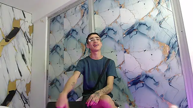 SKYN MAN online show from 04-23-26, 07:30