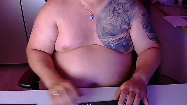 Snapshot of Blase_Hase123 chatting on 05-06-26, 08:03 Blase Hase123 online show from 05-06-26, 08:03