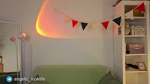 look angelic online show from 06-03-26, 10:26