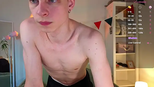 look angelic online show from 06-09-26, 04:24