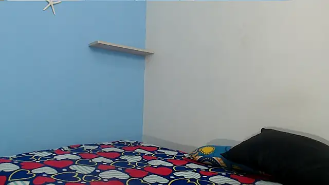 Snapshot of zoecute5817 chatting on 05-29-26, 12:52 zoecute5817 online show from 05-29-26, 12:52