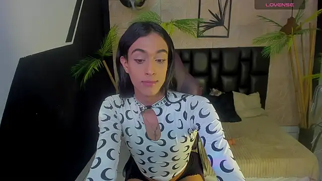 Epril Zoyert online show from 03-26-26, 07:52