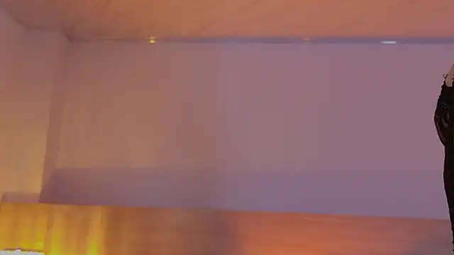 DaphneWayne online show from 07-01-26, 06:18