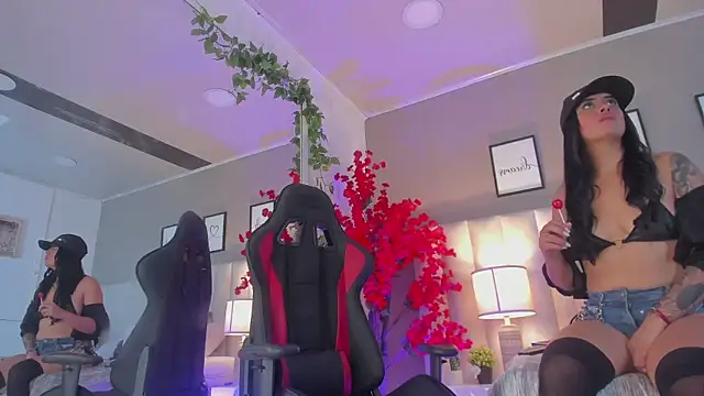 Kiara Kismet  online show from 04-03-26, 09:13