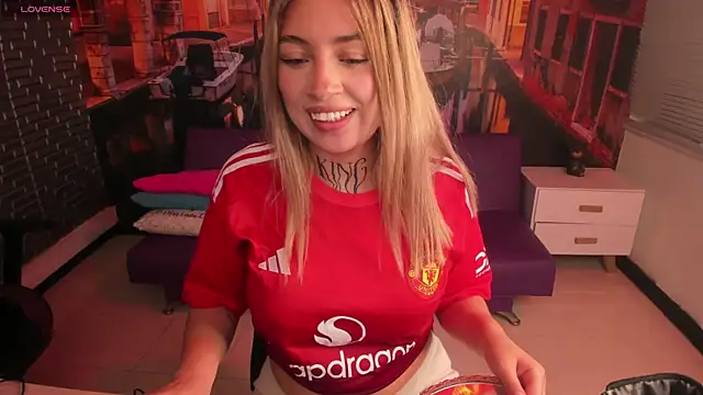 Tamaraa velez online show from 04-13-26, 09:09