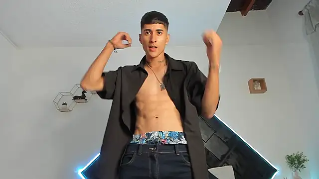 Dark Valentino  online show from 03-17-26, 02:38