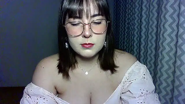 ClaraHard online show from 07-05-26, 07:10