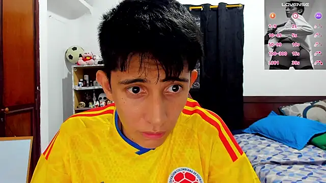 Snapshot of gomitaboy1 chatting on 07-17-26, 07:30 gomitaboy1 online show from 07-17-26, 07:30