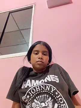 shiaravalentina online show from 03-04-26, 10:10