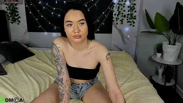 L1llian Lee online show from 03-04-26, 11:38