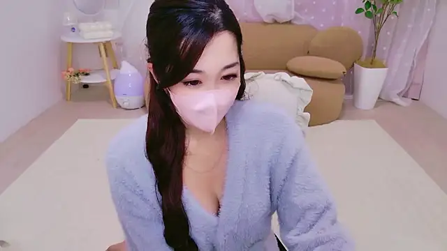 YURIKAsan  online show from 04-01-26, 12:17