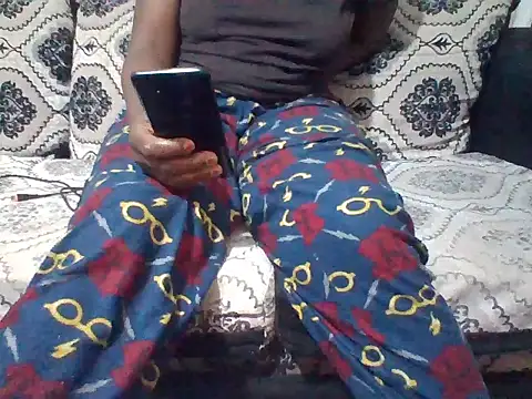 Snapshot of Sexyaryaa chatting on 04-15-26, 08:09 Sexyaryaa online show from 04-15-26, 08:09