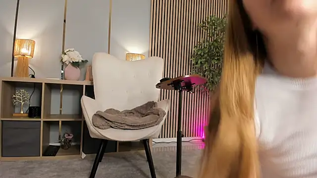 Velvet Spell online show from 06-19-26, 02:49