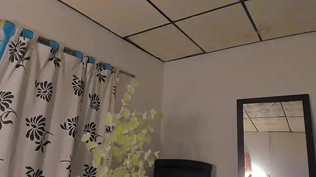 Sacha Rosse online show from 03-29-26, 06:24