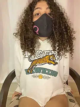 Ravennaaaaa online show from 04-13-26, 02:06