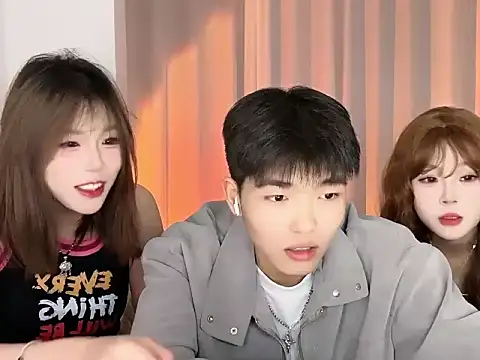 SM 0007 online show from 03-06-26, 06:48