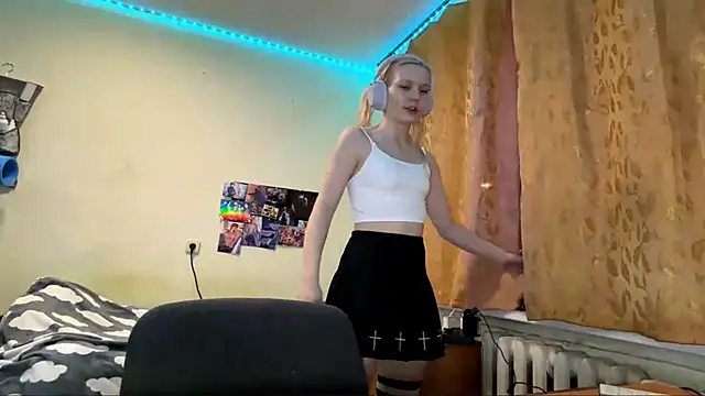 LolaSpermina online show from 03-12-26, 05:08